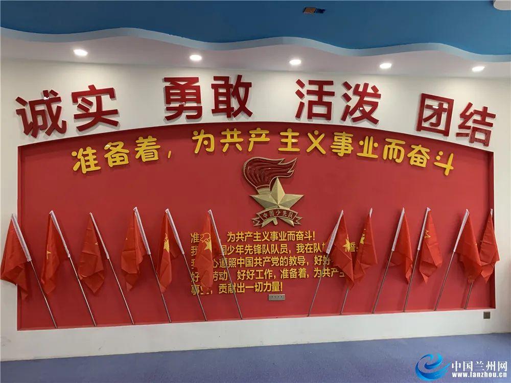 拯救被困的消防员